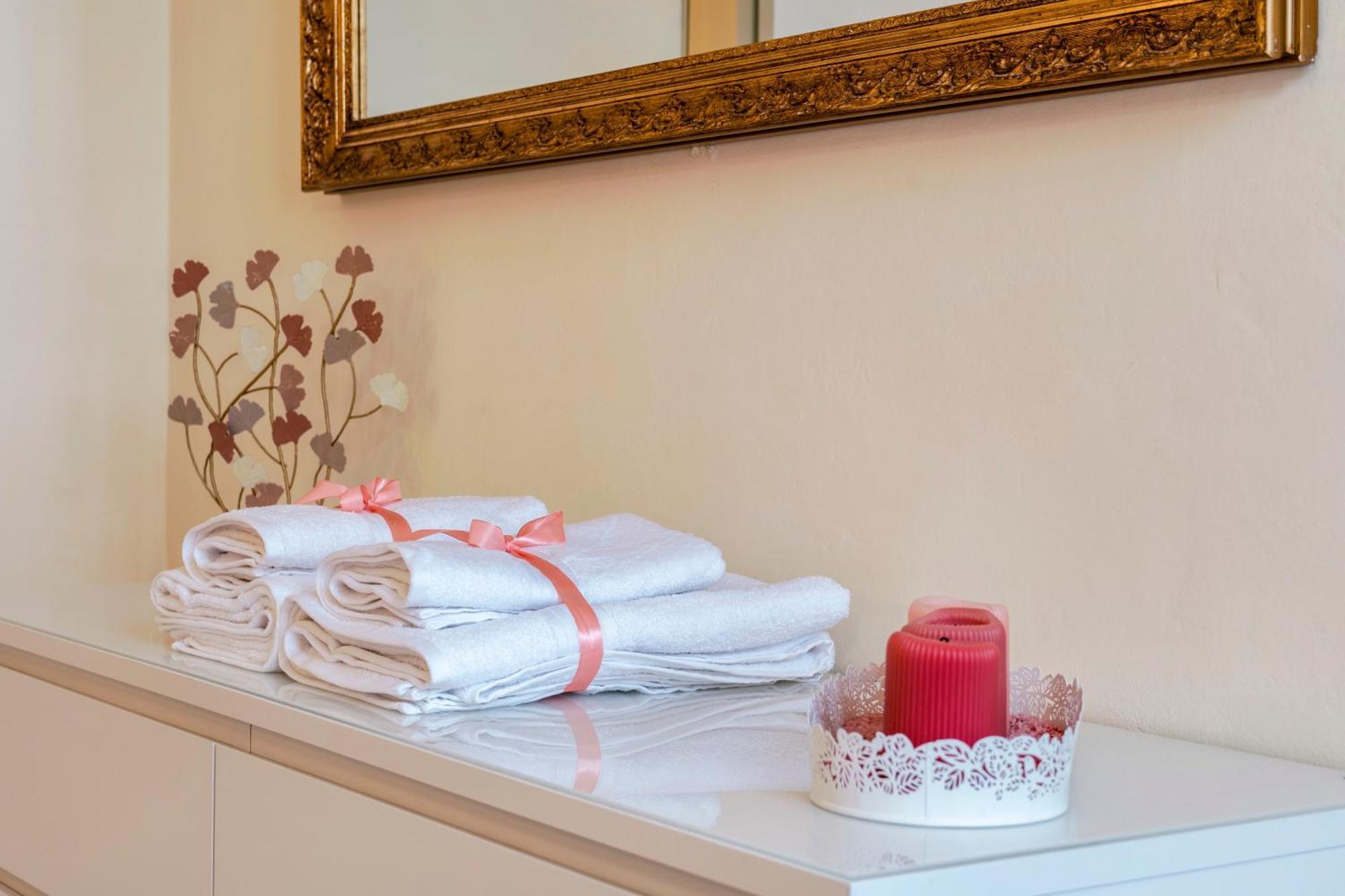 Iseo Portelle Holiday Exterior foto